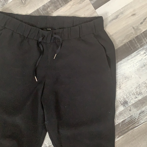 Lululemon On the fly joggers - Picture 2 of 6